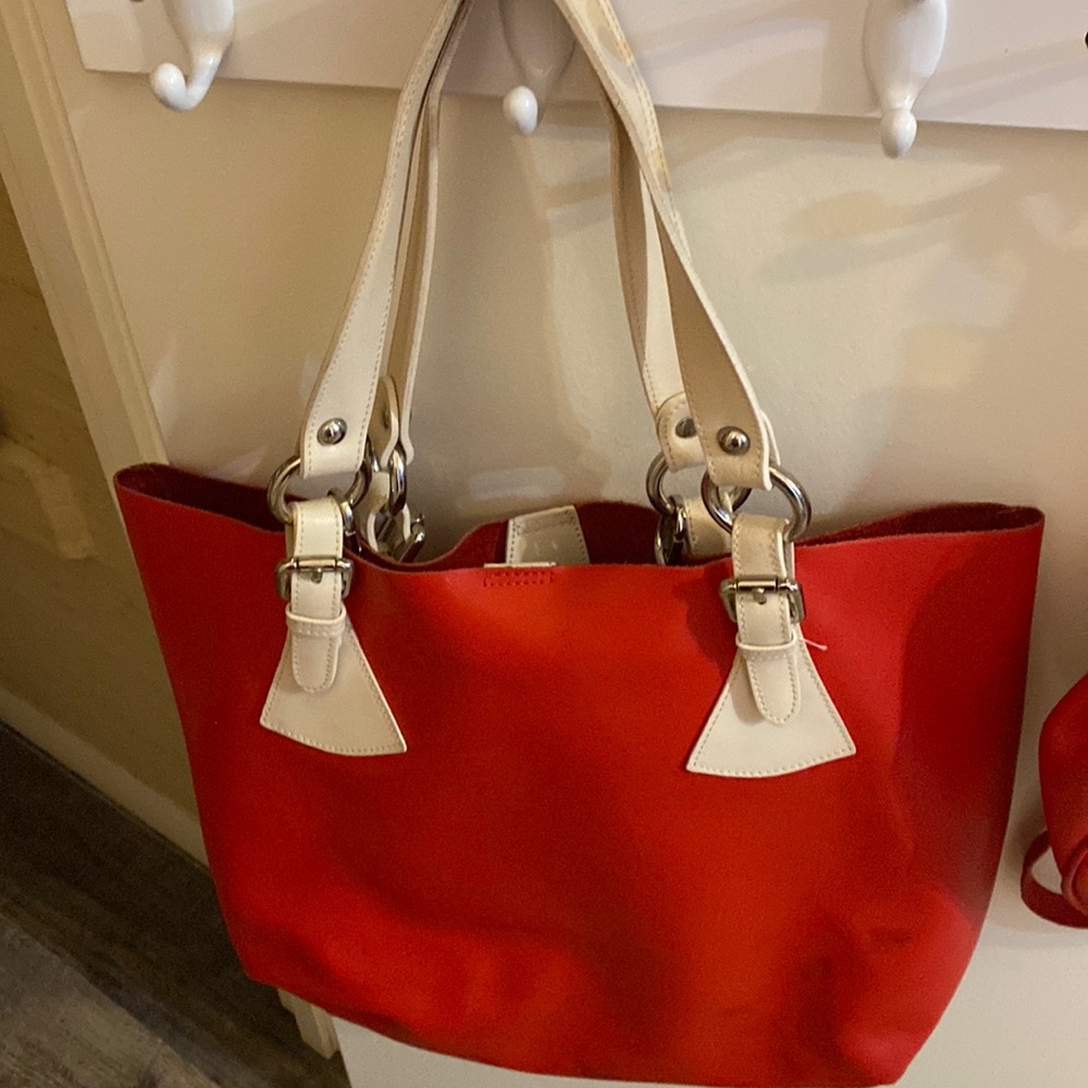 Red leather shoulder tote bag